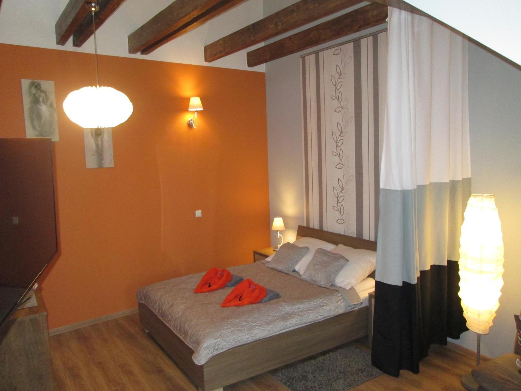 Apartamenty Przy Farze Kazimierz Dolny Luaran gambar