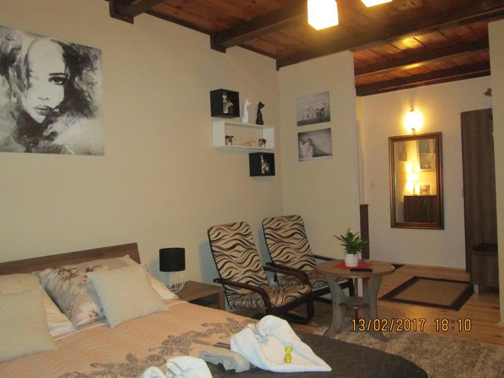 Apartamenty Przy Farze Kazimierz Dolny Bilik gambar